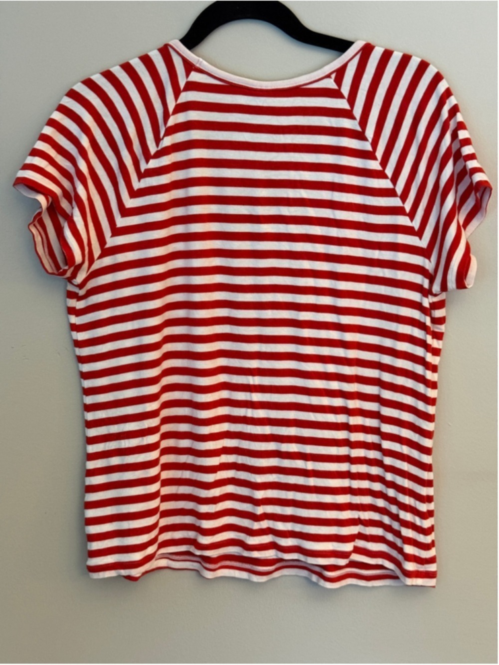 Cabi Shrunken Tee Red and White Raglan Top Size M EUC - Picture 4 of 6